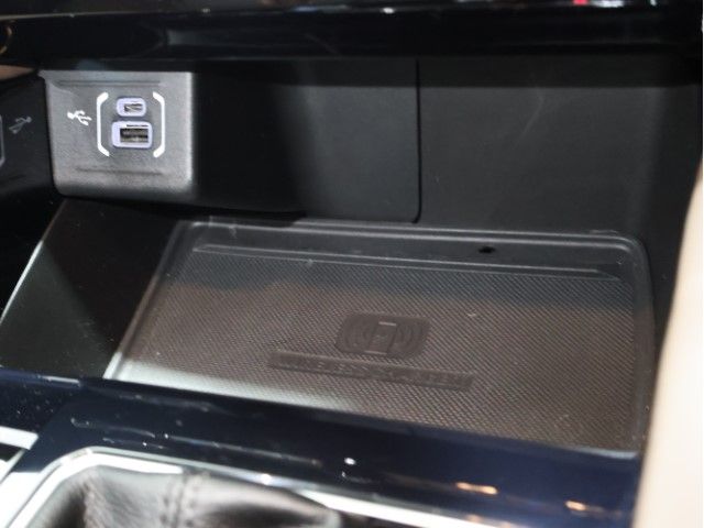 JEEP COMMANDER 2024 Image 31