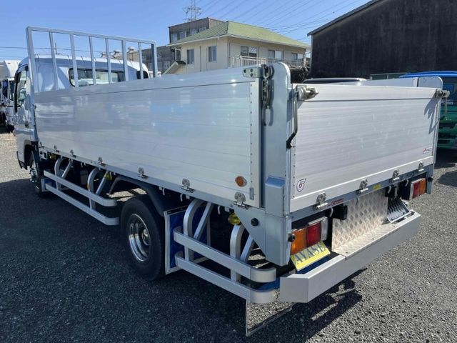 MITSUBISHI CANTER 2011 Image 31