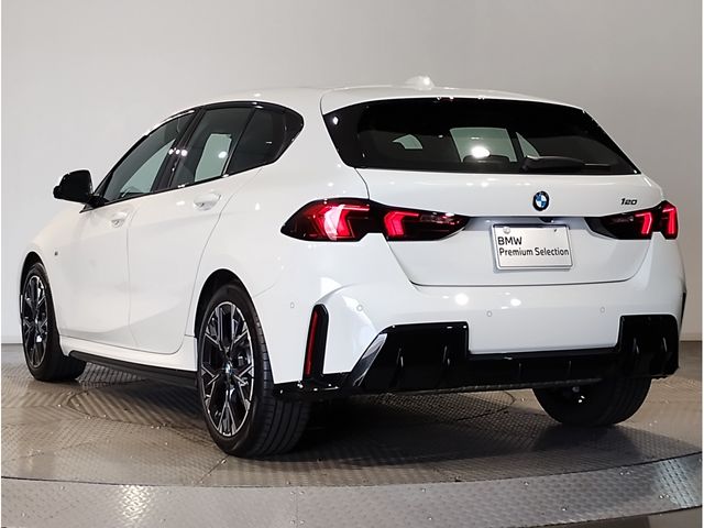 BMW 1SERIES 2024 Image 31