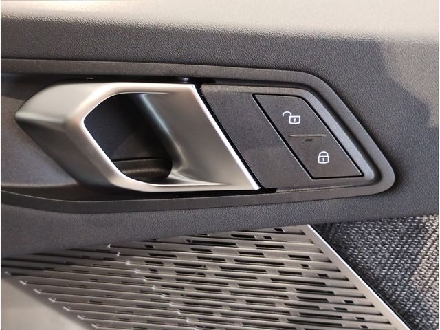 BMW 1SERIES 2025 Image 31