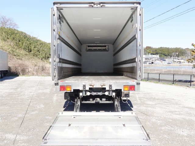 MITSUBISHI FUSOU FIGHTER 2016 Image 31