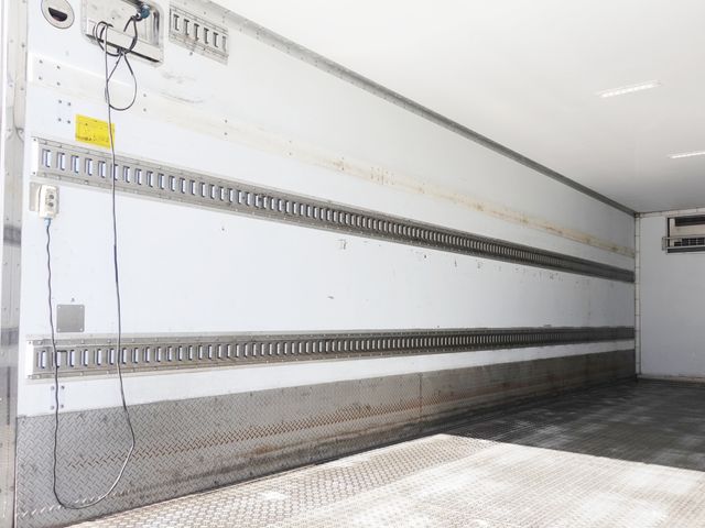 MITSUBISHI FUSOU FIGHTER 2016 Image 31