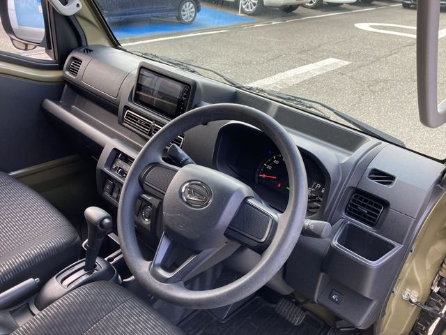 DAIHATSU HIJET TRUCK 4WD 2022 Image 31