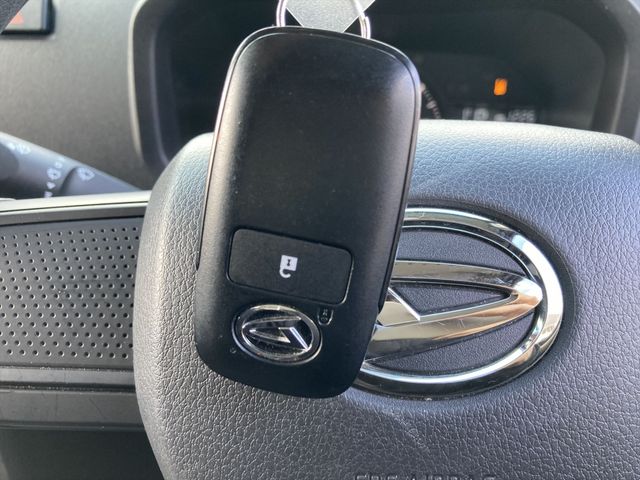 DAIHATSU HIJET TRUCK 4WD 2022 Image 31