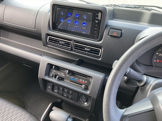 DAIHATSU HIJET TRUCK 4WD 2022 Image 31