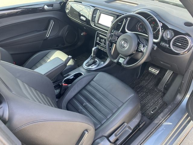 VOLKSWAGEN THE BEETL 2019 Image 31