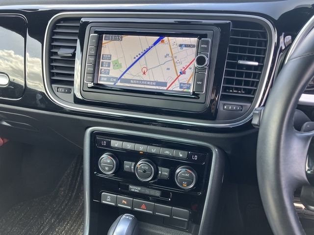 VOLKSWAGEN THE BEETL 2019 Image 31