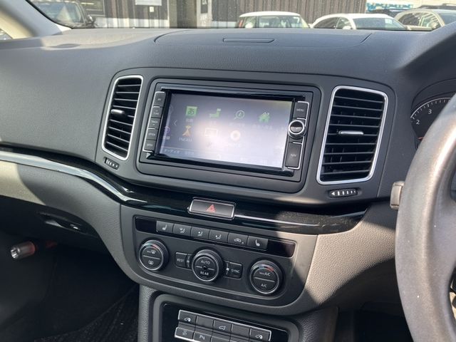 VOLKSWAGEN SHARAN 2019 Image 31