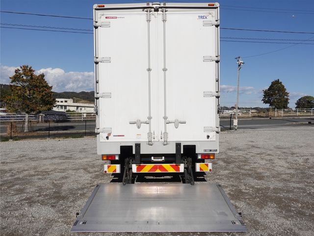MITSUBISHI CANTER 2015 Image 31