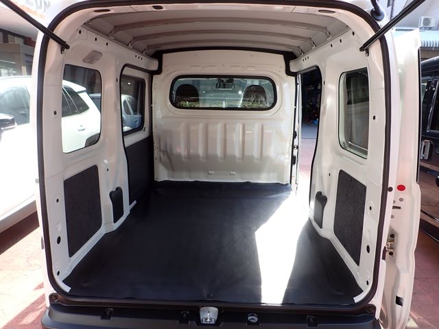 DAIHATSU HIJET CARGO 2026 Image 31