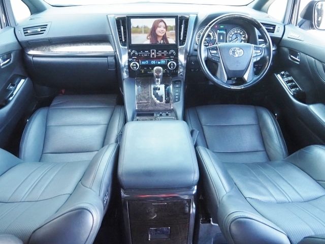 TOYOTA VELLFIRE  HYBRID 4WD 2020 Image 31