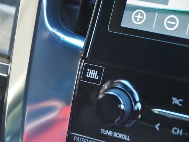 TOYOTA VELLFIRE  HYBRID 4WD 2020 Image 31