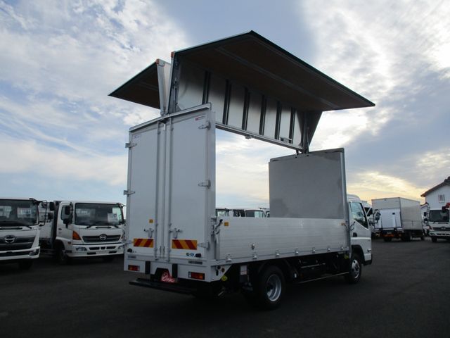 MITSUBISHI CANTER 2024 Image 31
