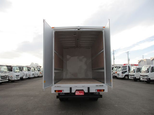 MITSUBISHI CANTER 2024 Image 31