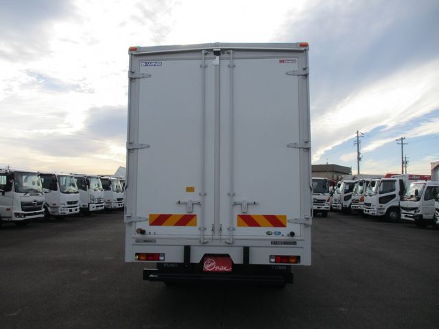 MITSUBISHI CANTER 2024 Image 31