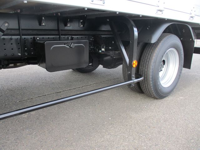 MITSUBISHI CANTER 2024 Image 31