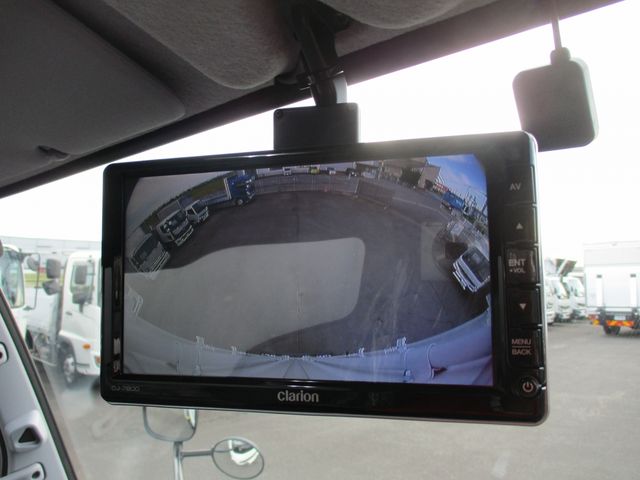 MITSUBISHI CANTER 2024 Image 31