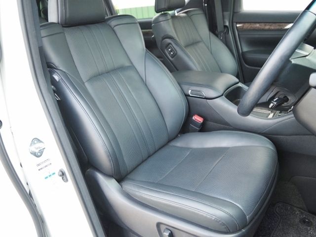 TOYOTA ALPHARD HYBRID 4WD 2021 Image 31