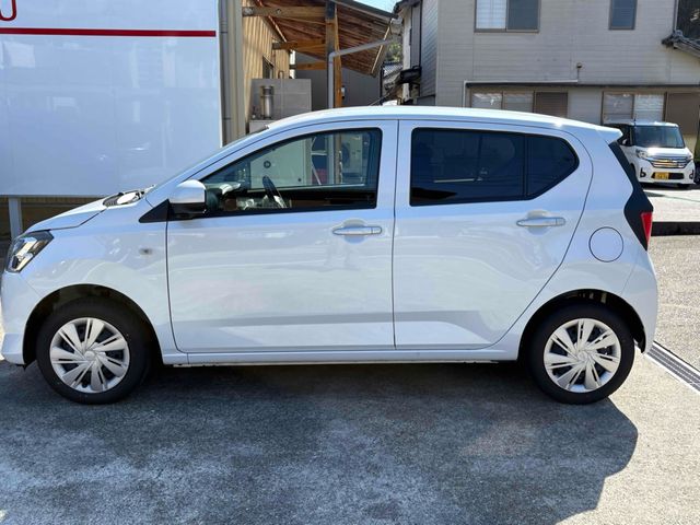 DAIHATSU MIRA E:S 4WD 2025 Image 31