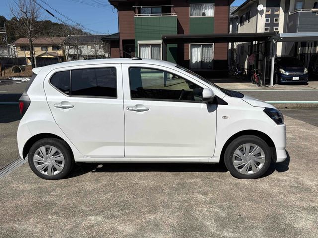 DAIHATSU MIRA E:S 4WD 2025 Image 31