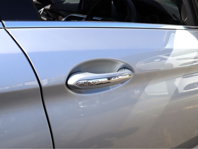 BMW 5SERIES SEDAN 2017 Image 31