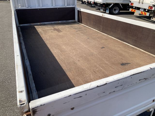 ISUZU ELF 2005 Image 31