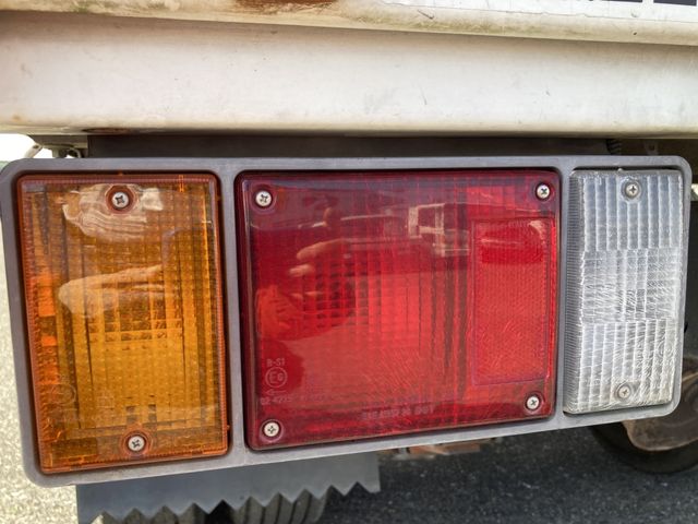 ISUZU ELF 2005 Image 31