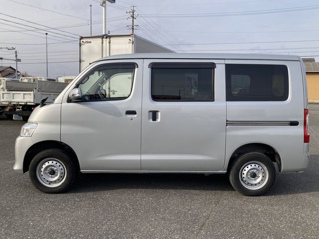 MAZDA BONGO VAN 2WD 2023 Image 31