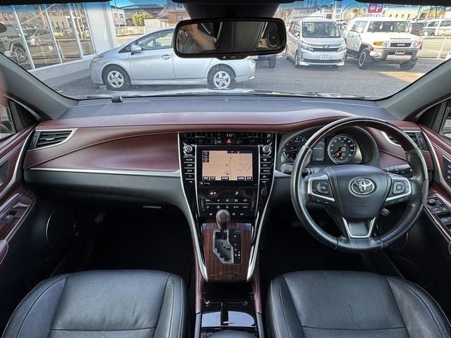 TOYOTA HARRIER 2WD 2017 Image 31