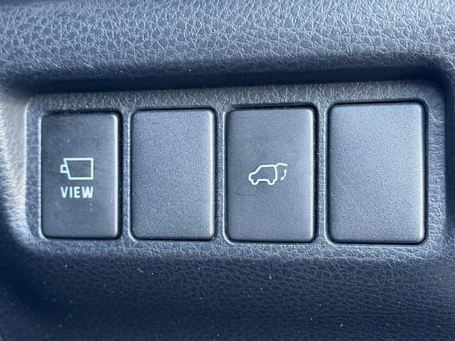 TOYOTA HARRIER 2WD 2017 Image 31