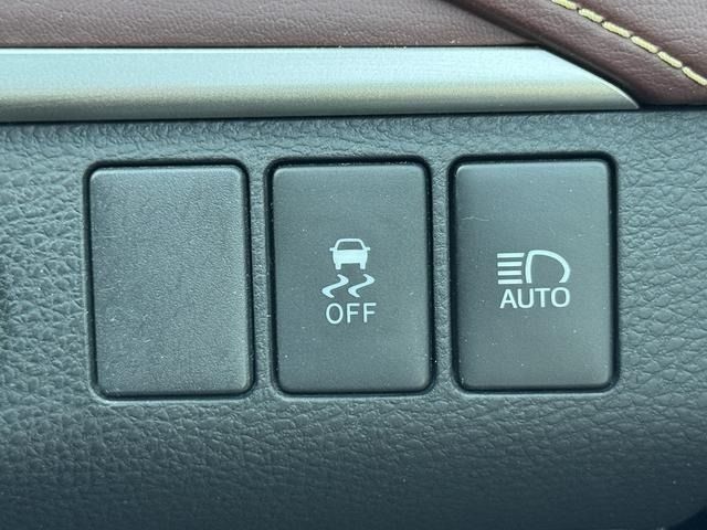 TOYOTA HARRIER 2WD 2017 Image 31