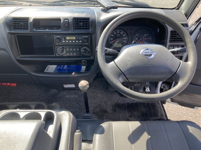 NISSAN VANETTE TRUCK 2WD 2011 Image 31