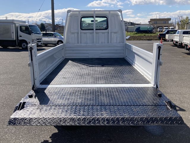 NISSAN VANETTE TRUCK 2WD 2011 Image 31