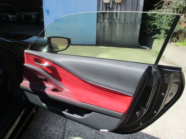 TOYOTA LEXUS LC500H 2020 Image 31