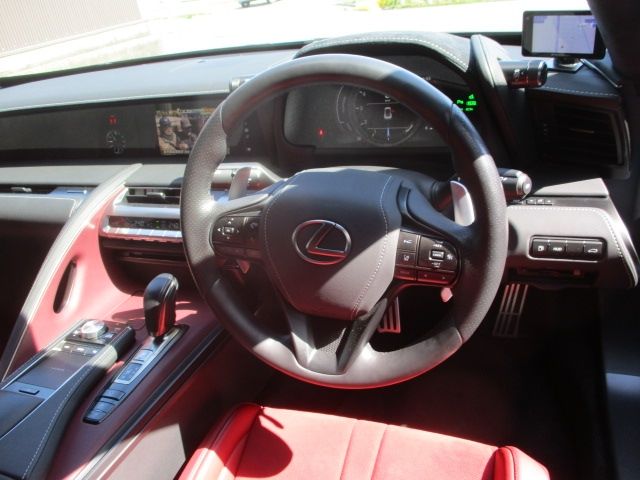 TOYOTA LEXUS LC500H 2020 Image 31