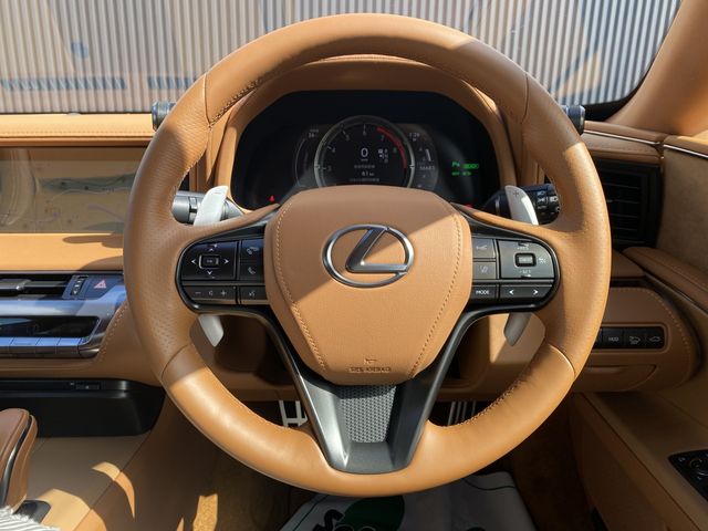 TOYOTA LEXUS LC500 2018 Image 31