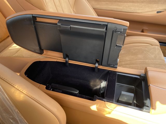 TOYOTA LEXUS LC500 2018 Image 31