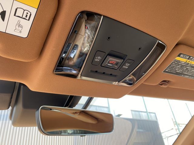 TOYOTA LEXUS LC500 2018 Image 31