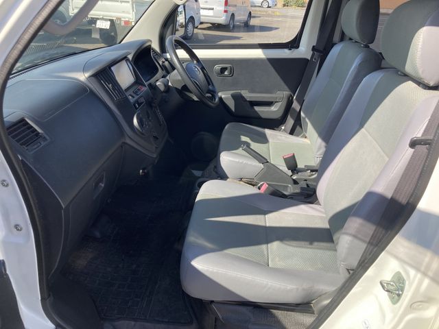 TOYOTA LITEACE VAN 2WD 2019 Image 31