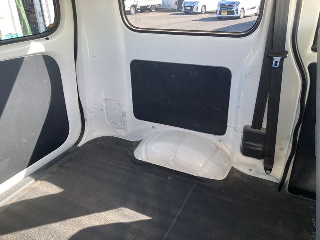 TOYOTA LITEACE VAN 2WD 2019 Image 31