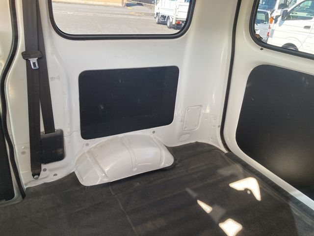 TOYOTA LITEACE VAN 2WD 2019 Image 31