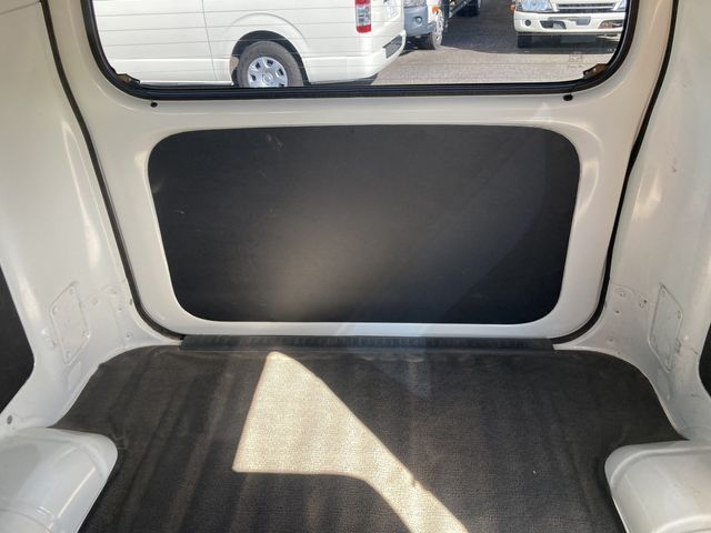 TOYOTA LITEACE VAN 2WD 2019 Image 31