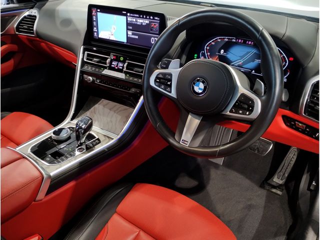 BMW 8SERIES GRAN COU 2025 Image 31