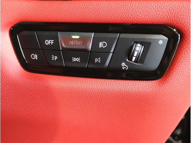 BMW 8SERIES GRAN COU 2025 Image 31