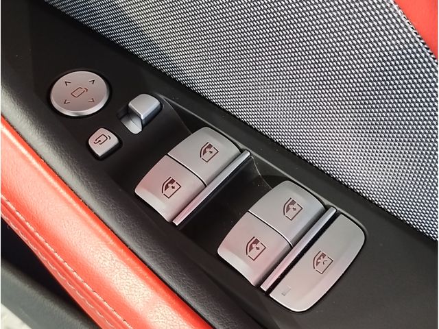 BMW 8SERIES GRAN COU 2025 Image 31