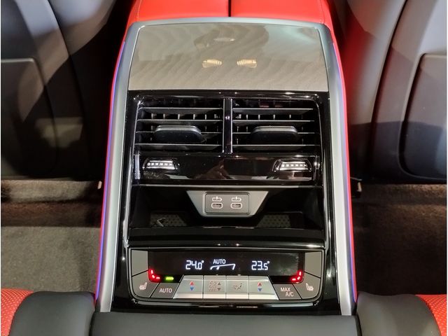BMW 8SERIES GRAN COU 2025 Image 31