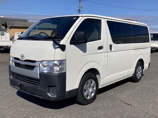 TOYOTA HIACE VAN 1.25T 2WD 2020 Image 31