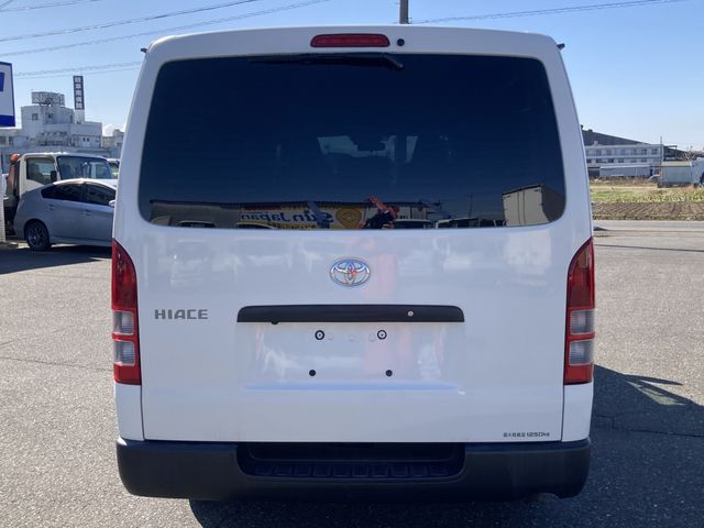 TOYOTA HIACE VAN 1.25T 2WD 2020 Image 31