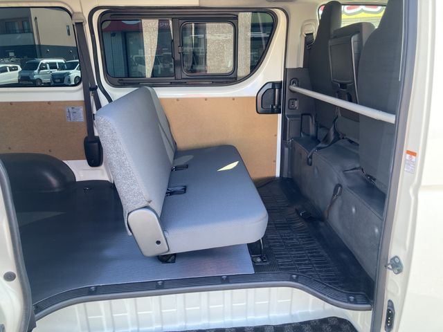 TOYOTA HIACE VAN 1.25T 2WD 2020 Image 31