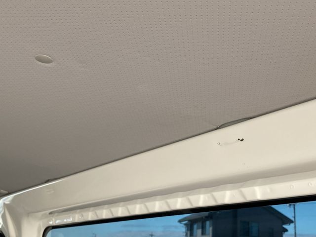 TOYOTA HIACE VAN 1.25T 2WD 2020 Image 31